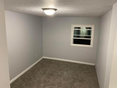 432 E Mill St, Circleville, OH 43113 photo 6