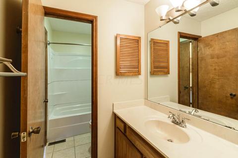 5256 Timberline Rd, Columbus, OH 43220 photo 15