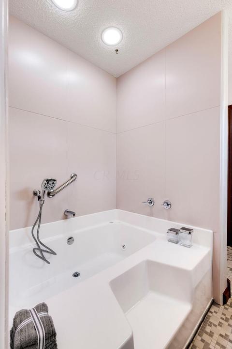 31280 Harsh Rd, Logan, OH 43138 photo 16