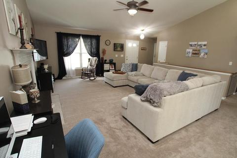 5600 Stevens Dr, Orient, OH 43146 photo 5