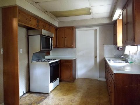 1238 W Clark St, Springfield, OH 45506 photo 4