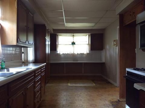 1238 W Clark St, Springfield, OH 45506 photo 3