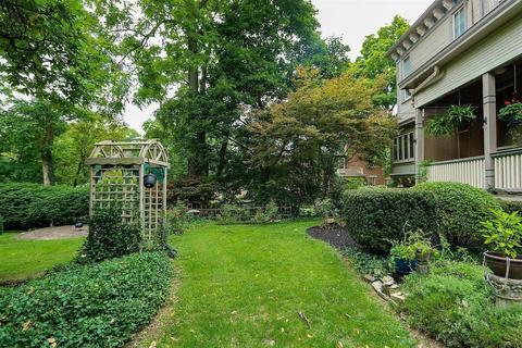 845 E High St, Springfield, OH 45505 photo 8