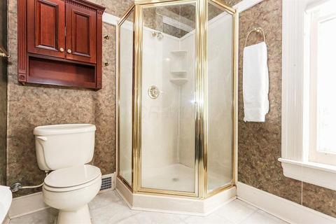 845 E High St, Springfield, OH 45505 photo 27
