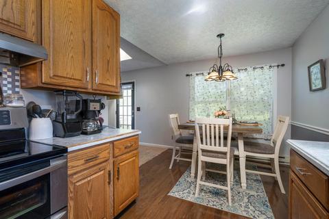 202 Spring Meadow Dr, Georgetown, OH 45121 photo 9