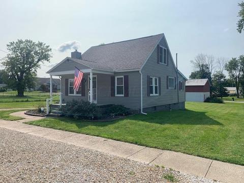 116 4th St, Hebron, OH 43025 photo 1