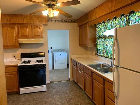 116 4th St, Hebron, OH 43025 photo 2
