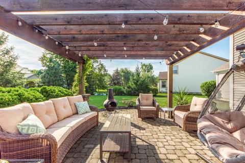 6586 Weston Cir E, Dublin, OH 43016 photo 2