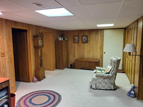 208 Greer Dr E, Newark, OH 43055 photo 4