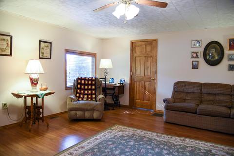 113 Enterprise St, Edison, OH 43320 photo 6