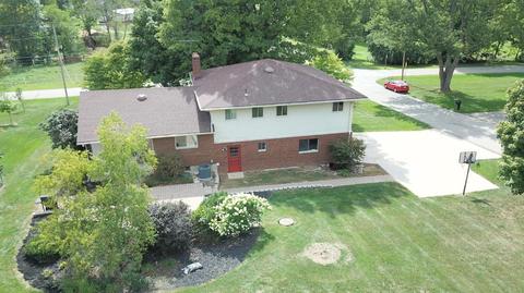 2702 Preston Dr, Springfield, OH 45506 photo 4