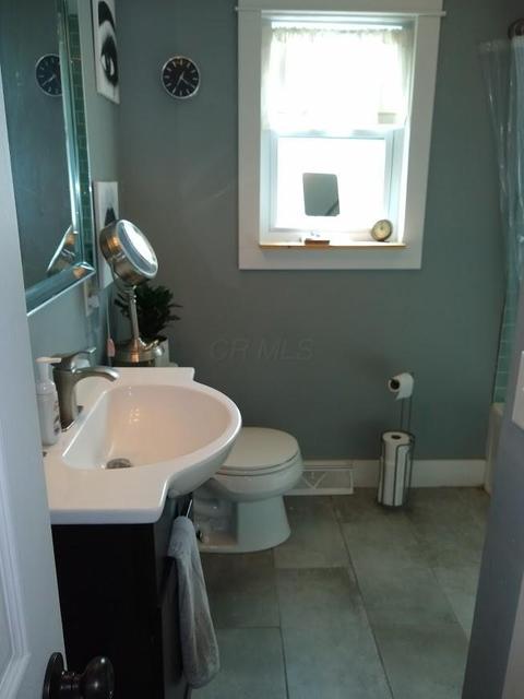 2493 E Howard Rd, Obetz, OH 43207 photo 16