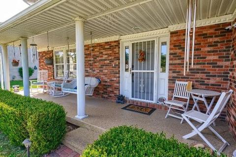 530 Joy Ct, Circleville, OH 43113 photo 2