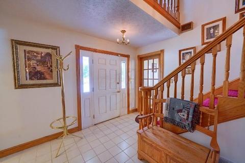 530 Joy Ct, Circleville, OH 43113 photo 4