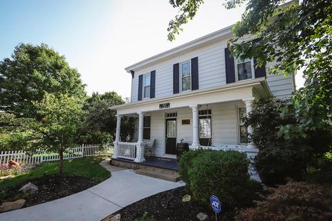 90 S Brown St, Lithopolis, OH 43136 photo 4