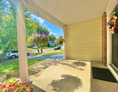 3834 Farm Brook Ln, Columbus, OH 43204 photo 6