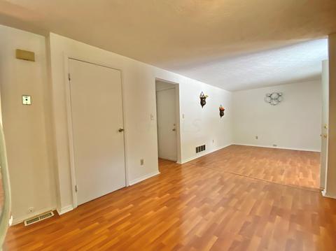 3834 Farm Brook Ln, Columbus, OH 43204 photo 21