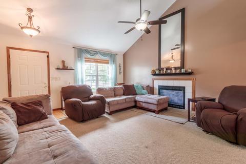 90 Brooksedge Dr E, Pataskala, OH 43062 photo 4
