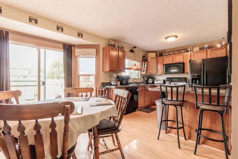 90 Brooksedge Dr E, Pataskala, OH 43062 photo 6