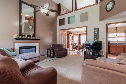 90 Brooksedge Dr E, Pataskala, OH 43062 photo 3