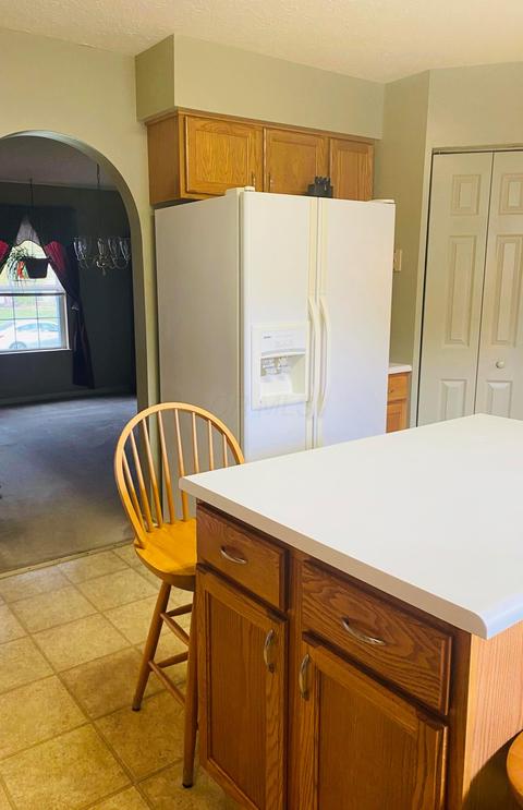 1027 Drayson Dr, Galloway, OH 43119 photo 9