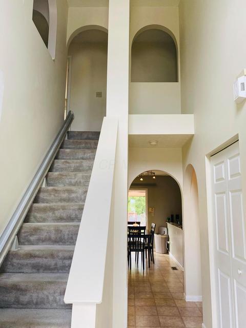 1027 Drayson Dr, Galloway, OH 43119 photo 3