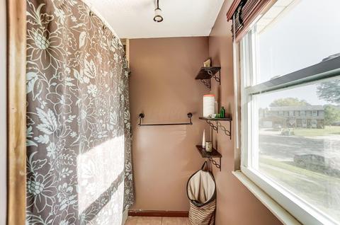 643 Dovalon Pl, Galloway, OH 43119 photo 19