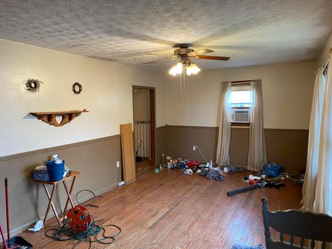 892 E Main St, Logan, OH 43138 photo 2