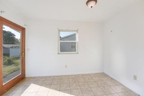 3826 Beechton Rd, Columbus, OH 43232 photo 10