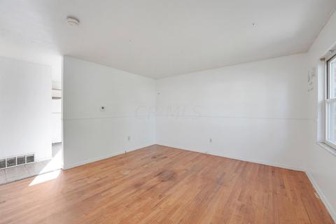 3826 Beechton Rd, Columbus, OH 43232 photo 7
