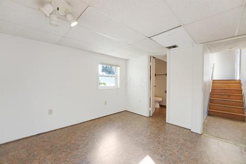 3826 Beechton Rd, Columbus, OH 43232 photo 23