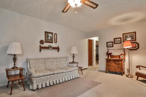 250 Sunset Dr, Circleville, OH 43113 photo 6