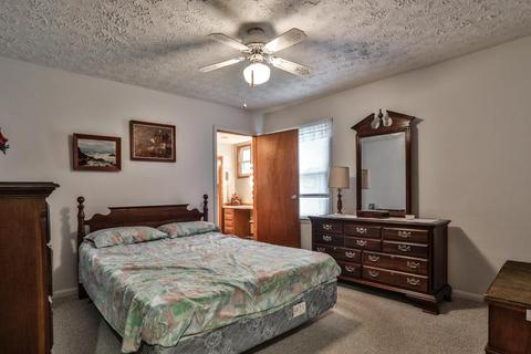250 Sunset Dr, Circleville, OH 43113 photo 15
