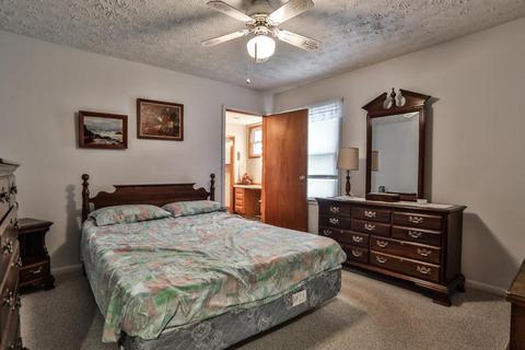 250 Sunset Dr, Circleville, OH 43113 photo 16