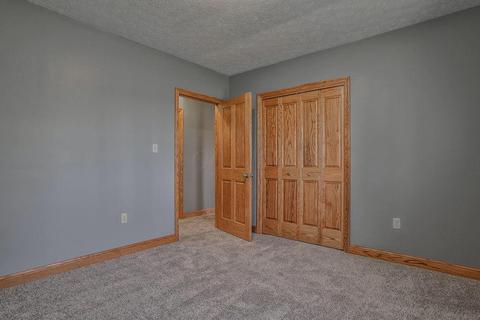 24250 Sisk Rd, Circleville, OH 43113 photo 14