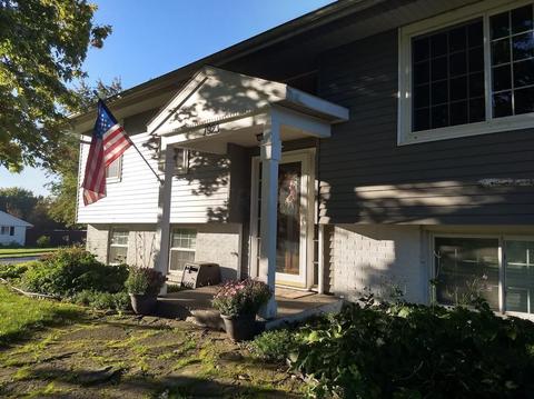 1923 Marinette Dr, Springfield, OH 45503 photo 1