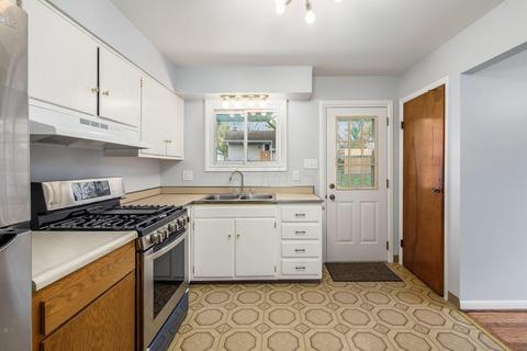 212 E Stafford Ave, Worthington, OH 43085 photo 13