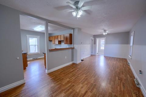 328 Walnut St, Circleville, OH 43113 photo 15
