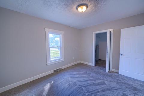 328 Walnut St, Circleville, OH 43113 photo 16