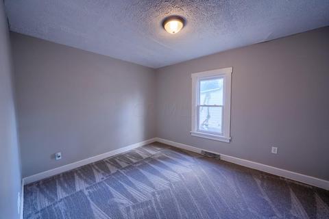 328 Walnut St, Circleville, OH 43113 photo 17