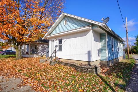 328 Walnut St, Circleville, OH 43113 photo 4