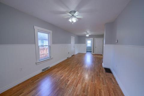 328 Walnut St, Circleville, OH 43113 photo 7