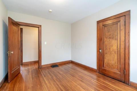825 E 5th Ave, Columbus, OH 43201 photo 27