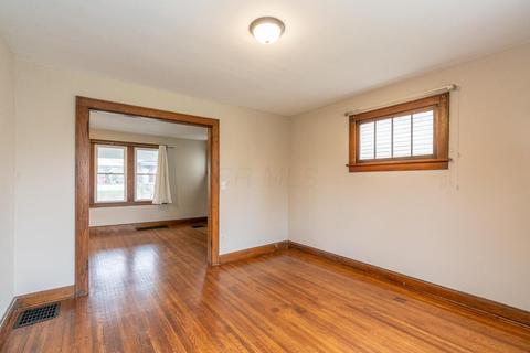 825 E 5th Ave, Columbus, OH 43201 photo 16
