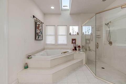 241 Waters Edge Dr, Hebron, OH 43025 photo 14