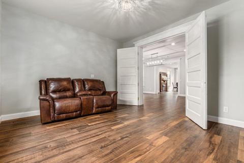357 W 3rd Ave, Columbus, OH 43201 photo 9