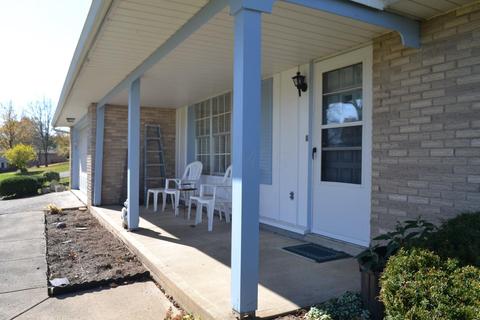 1249 Holly Dr, Springfield, OH 45504 photo 3