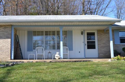 1249 Holly Dr, Springfield, OH 45504 photo 2