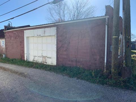 258 E 2nd St, Logan, OH 43138 photo 2