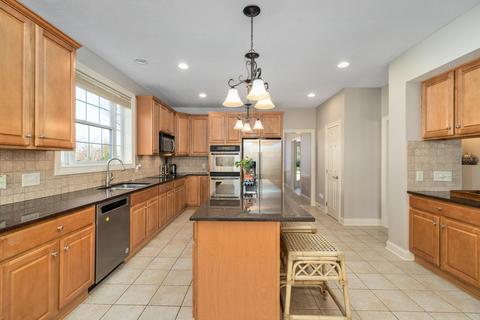 8099 Summerhouse Dr E, Dublin, OH 43016 photo 19